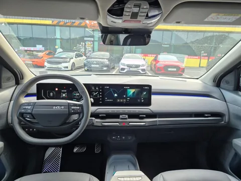 Kia EV3 — 3