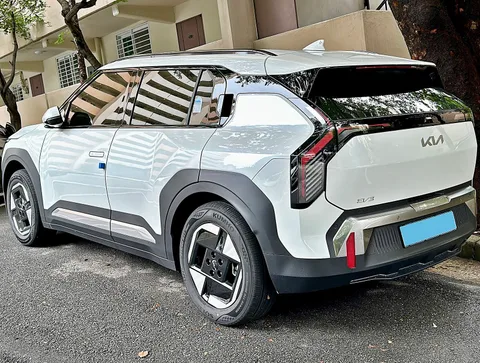 Kia EV3 — 5