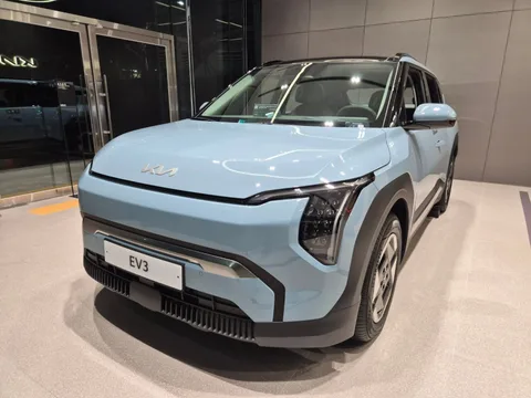Kia EV3 — 8