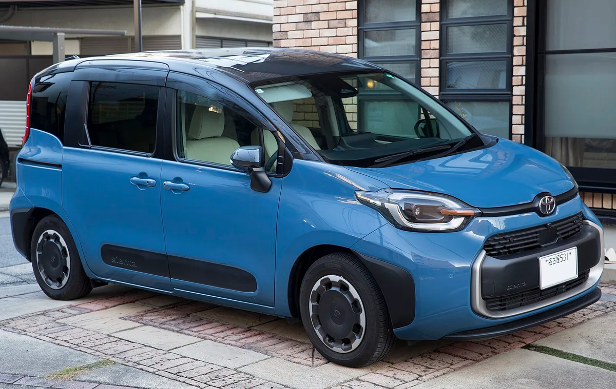 Toyota Sienta