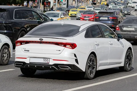 Kia K5 — 3