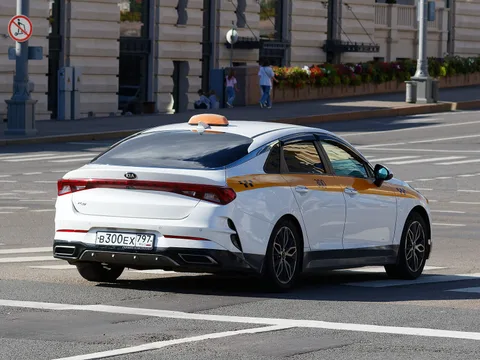 Kia K5 — 6
