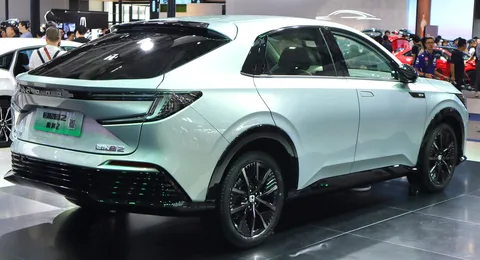Honda e:NP2 — 2