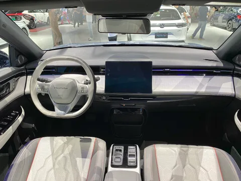 Honda e:NP2 — 3
