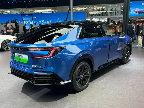 Honda e:NP2 — 7