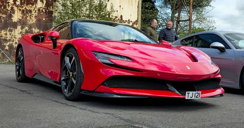 Ferrari SF90 Spider — 8