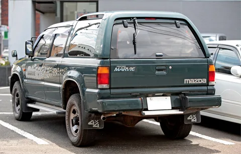 Mazda Proceed Marvie — 2