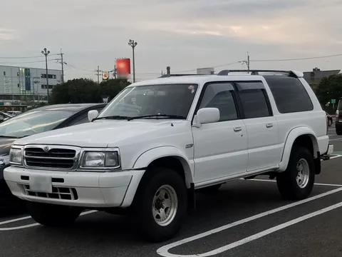 Mazda Proceed Marvie — 4