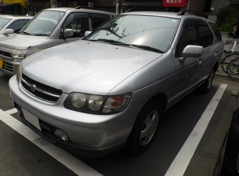 Nissan R'nessa — 6