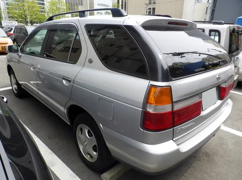 Nissan R'nessa — 7