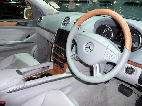 Mercedes-Benz X 164 — 8