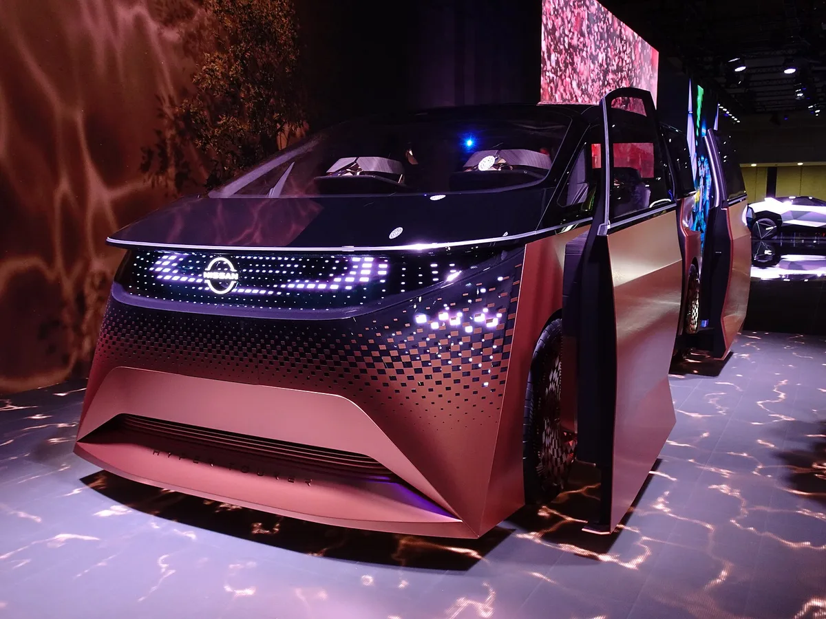 Nissan Hyper Tourer