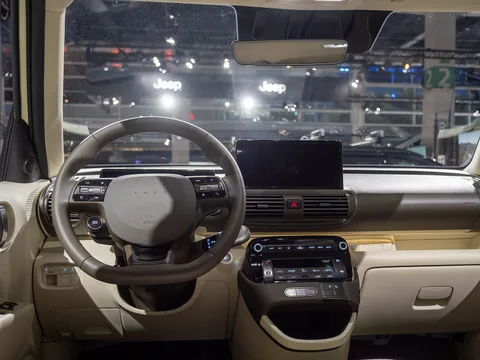 Hyundai Inster — 8