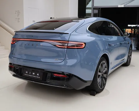 Luxeed R7 — 2