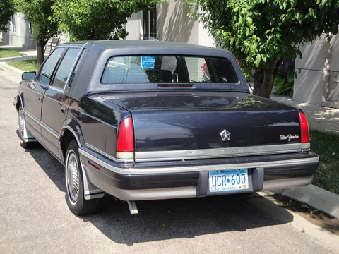 Chrysler New Yorker Fifth Avenue — 7