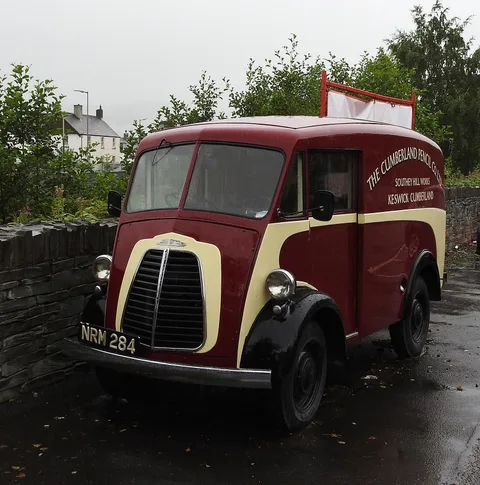 Morris Commercial J-type — 7