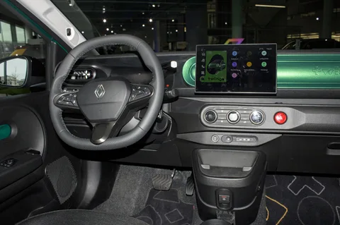 Renault Twingo E-Tech — 4