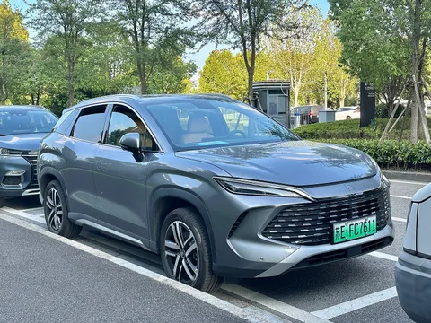 BYD Song L DM-i — 2