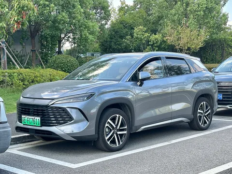 BYD Song L DM-i — 4