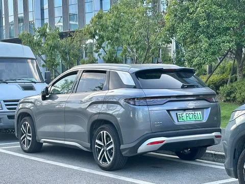BYD Song L DM-i — 5