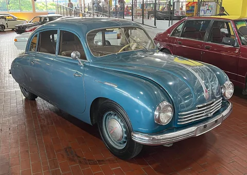 Tatra 600 — 2