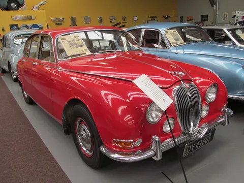 Jaguar S-Type — 8