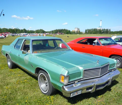 Dodge Royal Monaco — 2
