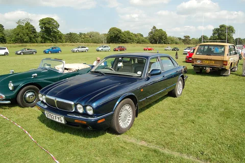 Jaguar XJ (X300) — 7