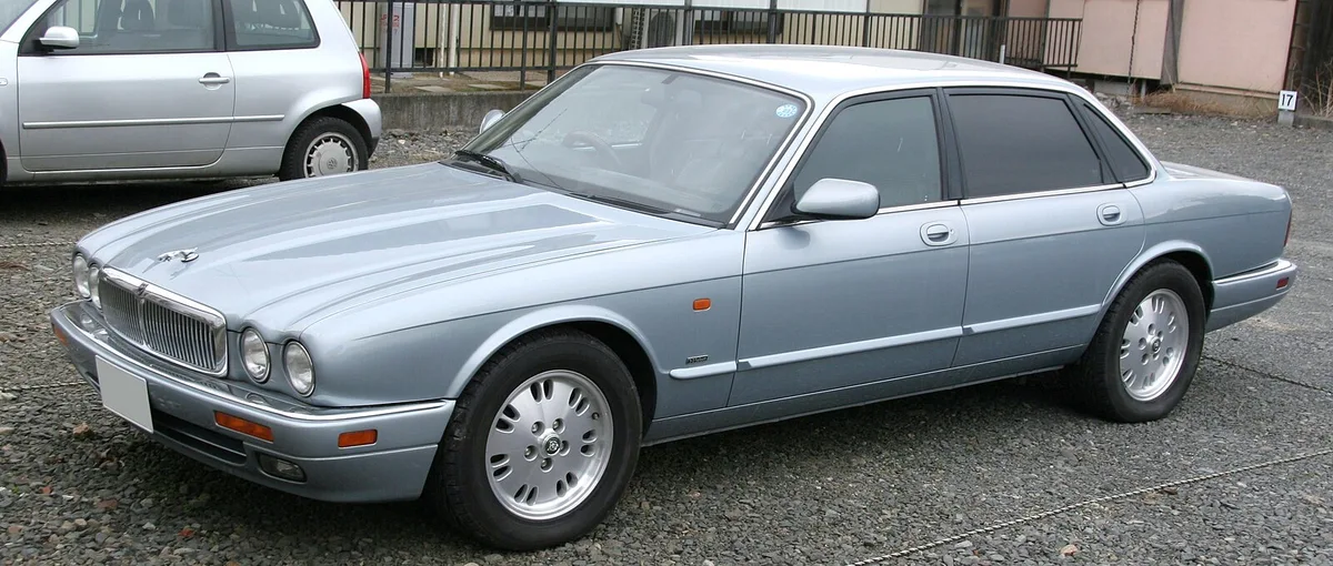 Jaguar XJ (X300)