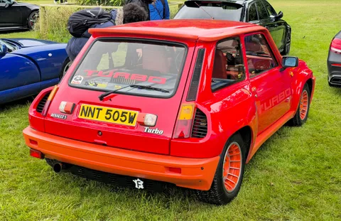 Renault 5 Turbo — 4