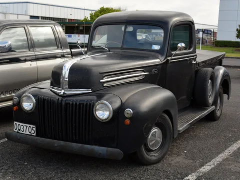 Ford Six and Eight — 7