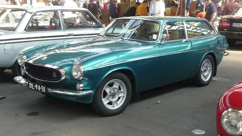 Volvo P1800 ES — 2