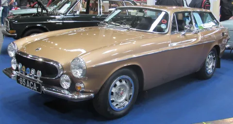 Volvo P1800 ES — 6