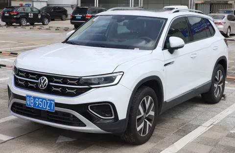 Volkswagen Tayron I — 4
