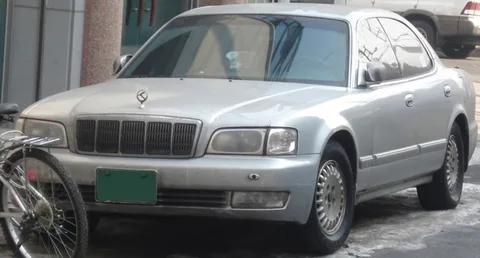 Mazda Sentia — 4