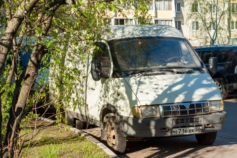GAZ-2705 — 2