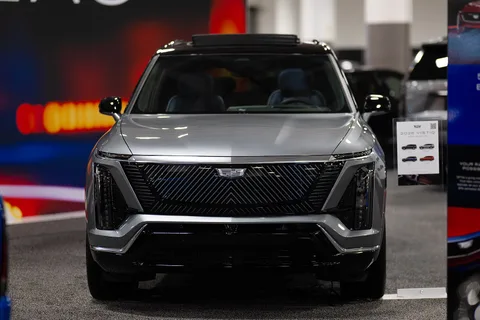 Cadillac Vistiq — 2