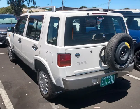 Nissan Rasheen — 3