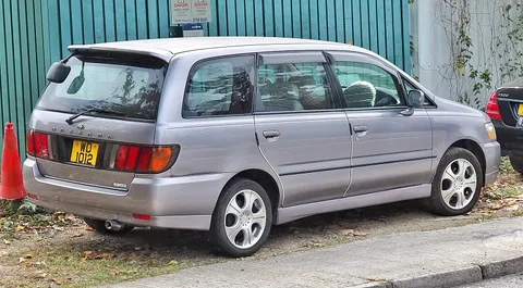 Nissan Bassara — 3