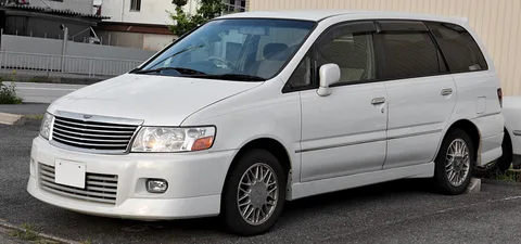 Nissan Bassara — 5