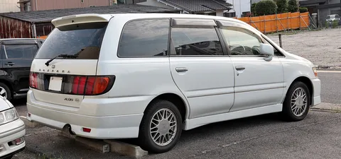 Nissan Bassara — 6