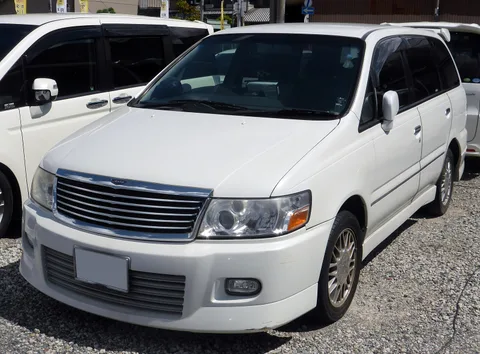 Nissan Bassara — 7