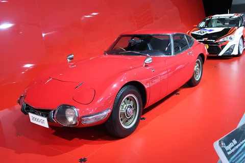 Toyota 2000GT — 5