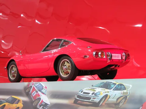 Toyota 2000GT — 8