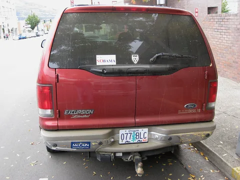 Ford Excursion — 4