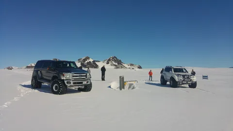 Ford Excursion — 6