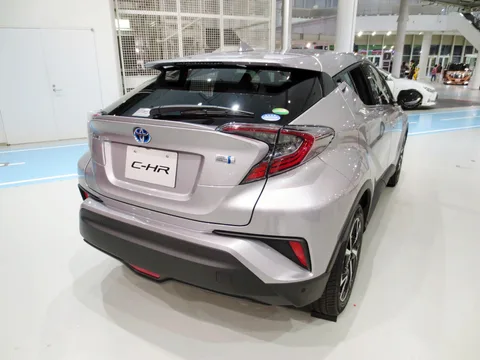 Toyota C-HR (AX10/AX50) — 2