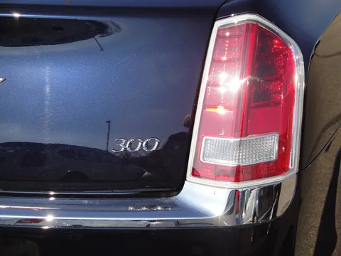 Chrysler 300 — 6