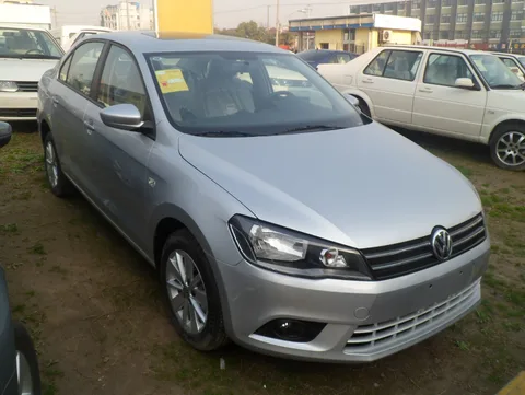 Volkswagen Jetta Night