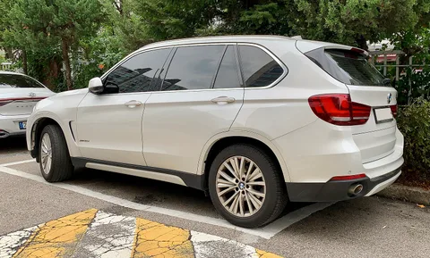 BMW F15 — 4